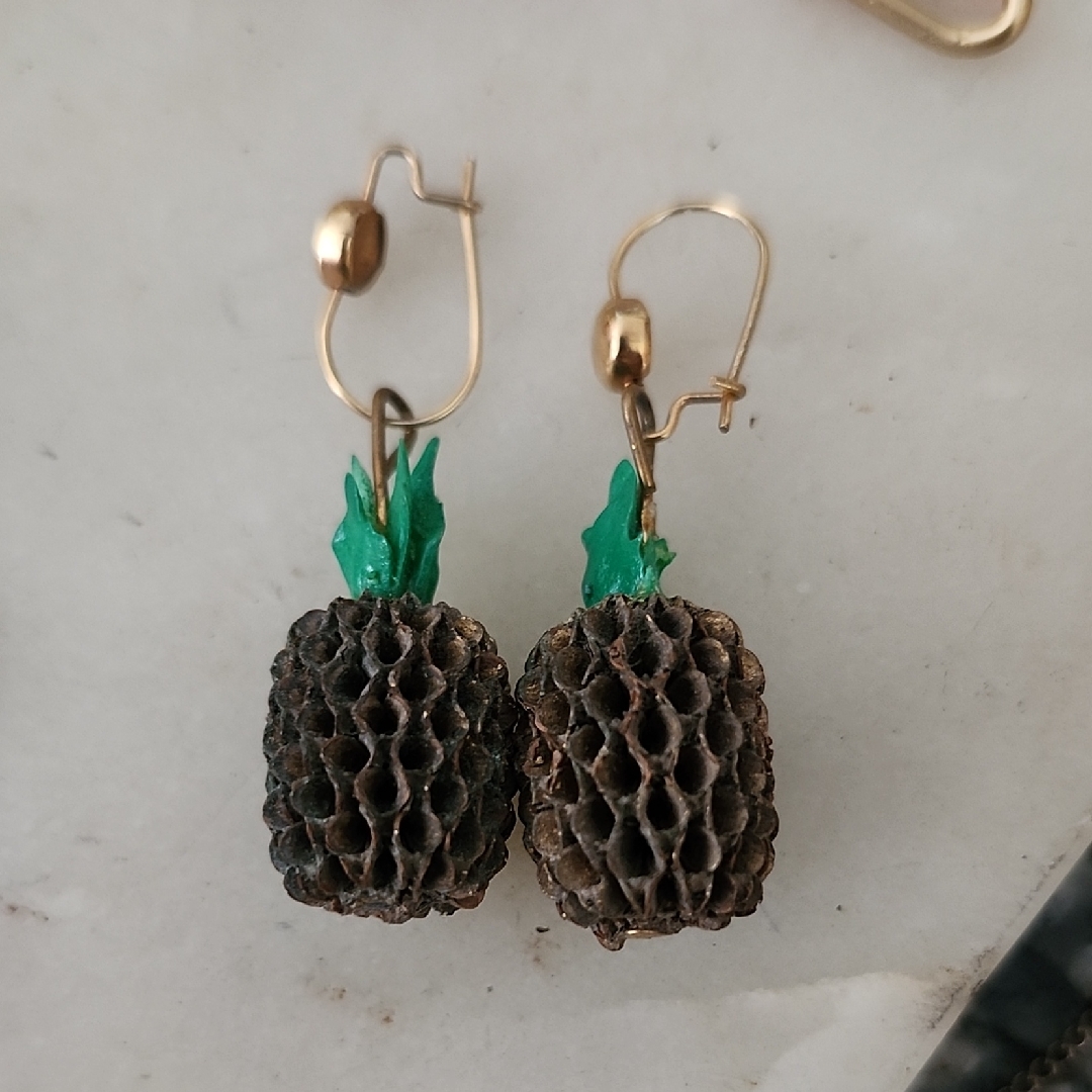 Vintage Handmade Pineapple Gold Tone Drop Earrings